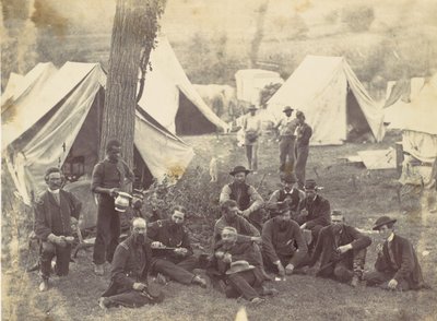 Grupa w Kwaterze Głównej Armii Potomaku, Antietam, październik 1862, 1862. autorstwa Alexander Gardner