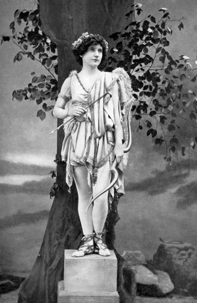 Unity Moore 1894-1981, irlandzka aktorka, 1911-1912. autorstwa Alfred Ellis and Walery