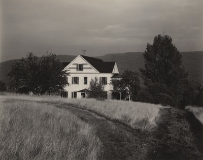 Dom i drzewa, Lake George autorstwa Alfred Stieglitz