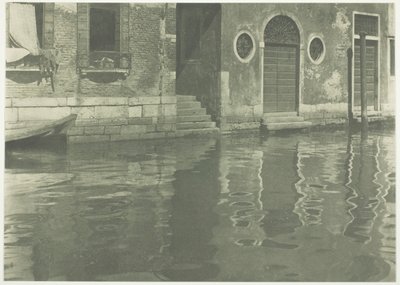 Refleksje - Wenecja, 1894, druk 1897. autorstwa Alfred Stieglitz