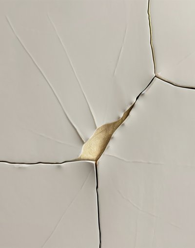 Kintsugi – odsłonięcie złota autorstwa Alma