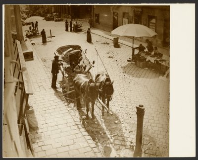 [Widok z okna mieszkania Muchy, w pobliżu Amalienstrasse, Monachium]. autorstwa Alphonse Maria Mucha