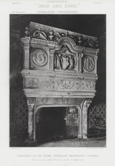 Kominek: Chateau De St Ouen, Chemaze, Mayenne, Francja (zdjęcie czarno-białe) autorstwa American Photographer (after)
