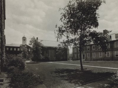 Uniwersytet Harvarda: Harvard Hall; Kaplica Holdena; Hala Kosiarki, Dormitorium (zdjęcie czarno-białe) autorstwa American Photographer (after)