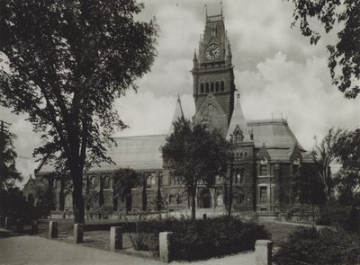 Harvard University: Memorial Hall (zdjęcie czarno-białe) autorstwa American Photographer (after)