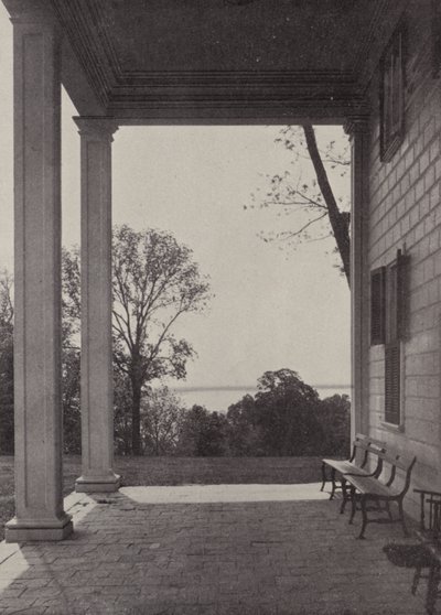 Mount Vernon: Wschodni portyk (zdjęcie czarno-białe) autorstwa American Photographer (after)