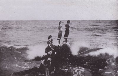 Old Orchard Beach, Maine: Surfuj w Googins Rocks (zdjęcie czarno-białe) autorstwa American Photographer (after)