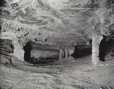 Sala Małżeńska, Jaskinia Mamuta, Kentucky (zdjęcie czarno-białe) autorstwa American Photographer (after)