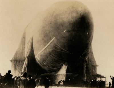 Walter Wellman wrócił na Spitsbergen z Ameryką w czerwcu 1907 (zdjęcie czarno-białe) autorstwa American Photographer (after)
