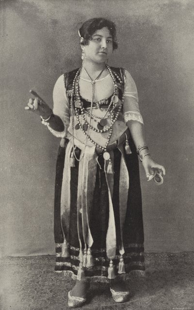 Wykonawca tańca brzucha autorstwa American Photographer