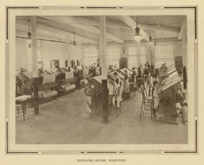 Amoskeag Manufacturing Company: Burling Room, Worsted (zdjęcie czarno-białe) autorstwa American Photographer