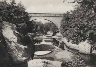 Boston: Echo Bridge, Newton Upper Falls, Newton (zdjęcie czarno-białe) autorstwa American Photographer