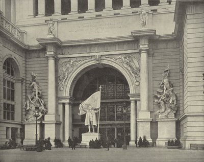 Wschodni Portal Budynku Administracyjnego autorstwa American Photographer