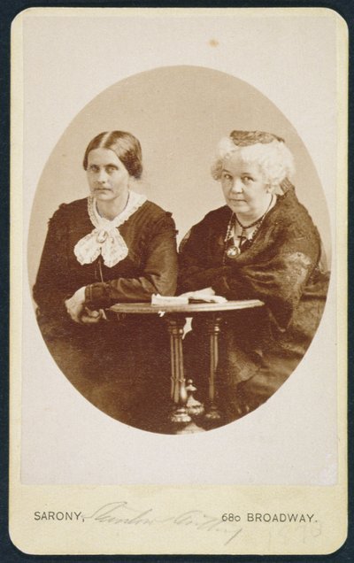Portret Elizabeth Cady Stanton (1815-1902) i Susan B. Anthony (1820-1906), ok.1880 autorstwa American Photographer