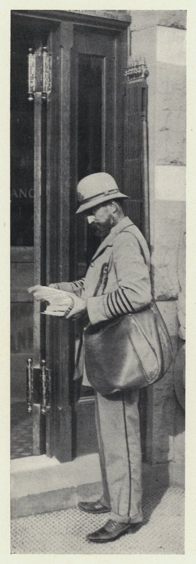 Listonosz (zdjęcie czarno-białe) autorstwa American Photographer