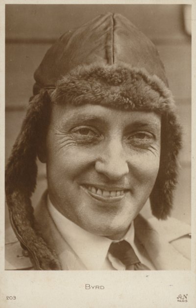 Richard E. Byrd, amerykański oficer marynarki wojennej, lotnik i odkrywca (zdjęcie czarno-białe) autorstwa American Photographer
