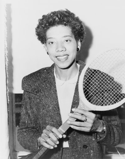 Gwiazda tenisa Althea Gibson, Stany Zjednoczone, 1956 autorstwa American Photographer