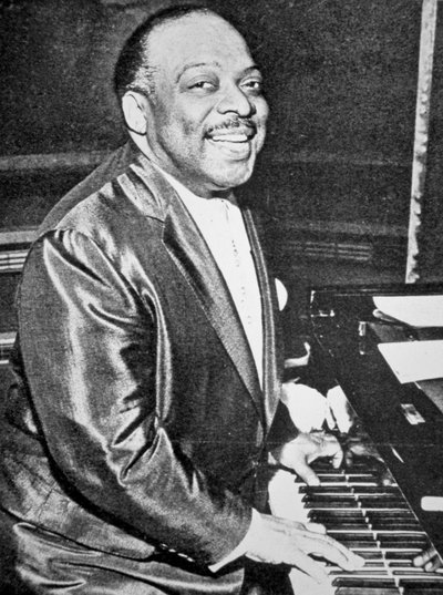 William „Count” Basie (1904-84) (zdjęcie czarno-białe) autorstwa American Photographer