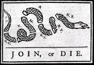 „Dołącz lub umrzyj”, rysunek, uważany jest za pierwszy karykaturę polityczną, opublikowaną w „Pennsylvania”, Gazette przez Benjamina Franklina w 1754 r. Przedstawia węża podzielonego na kilka sekcji z legendą „Dołącz lub umrzyj”. To jest apel do 13 ameryka autorstwa American School