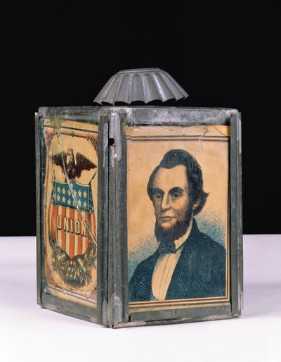 Lincoln Lantern używany w kampanii prezydenckiej, 1864 (puszka i szkło z farbą) autorstwa American School