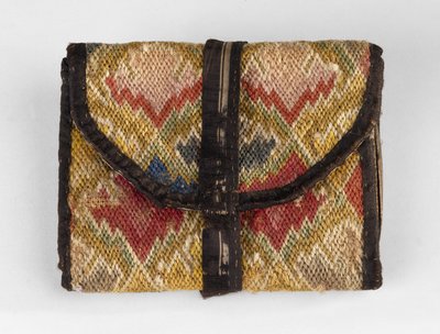 Kieszonkowy, ok. 1750-1800 (wełna, len, jedwab i buckram) autorstwa American School