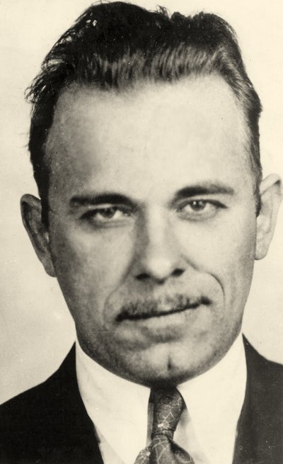 Portret Johna Dillingera (1903 – 34) autorstwa American School