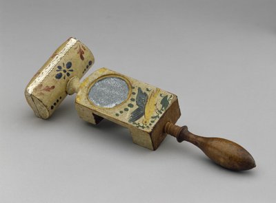 Zacisk do szycia, c. 1840-1890 (klon, blaszane szkło lustrzane, jedwab, papier i malowana dekoracja) autorstwa American School