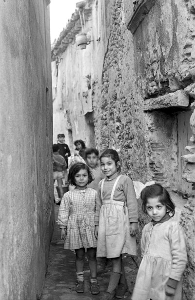 CROTONE - DZIECI autorstwa Ando Gilardi