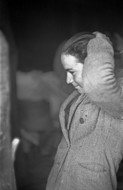 CROTONE - BIEDNE, ALE PIĘKNE autorstwa Ando Gilardi