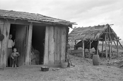 KAMPANIA CROTONE autorstwa Ando Gilardi