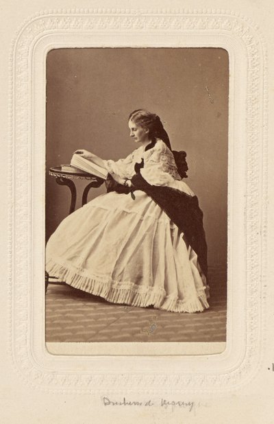 Duchesse de Morny [z domu Troubetskoi, nieślubna córka Mikołaja I]. autorstwa Andre Adolphe Eugene Disderi