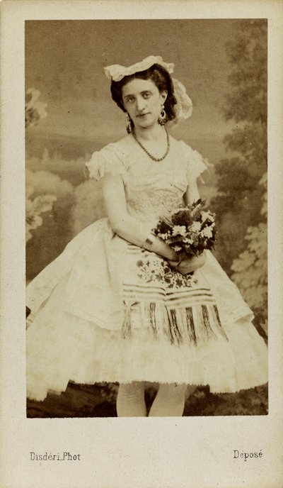 Portret tancerki baletowej Marfy Muravyeva 1838-1879, 1863. autorstwa Andre Adolphe Eugene Disderi