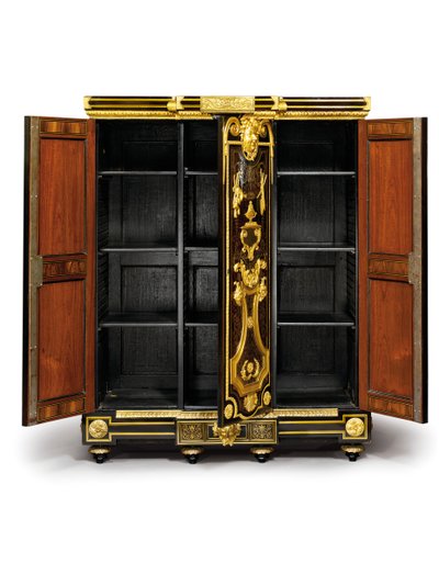 Petit Armoise Ludwika XIV, ok. 1700-10 (ormolu, mosiądz, szylkret, heban i intarsja) autorstwa Andre Charles (attr. to) Boulle
