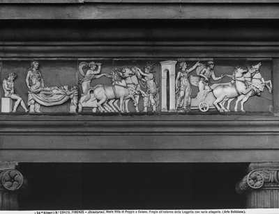Śmierć i rydwan słońca, fragment glazurowanego fryzu z terakoty na pronaosach Villa di Poggio a Caiano, Prato autorstwa Andrea and Bertoldo di Giovanni (c.1420 91) Sansovino
