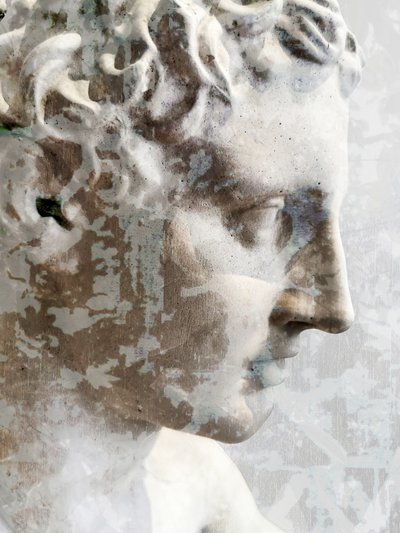 Profil z postarzanego marmuru autorstwa Angelo Cerantola