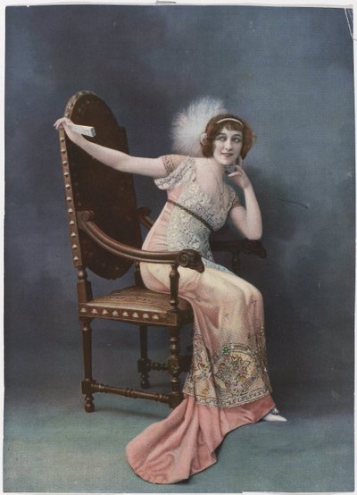 Les Modes, 1911 : Suknia wieczorowa (...) autorstwa Anonymous