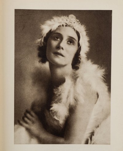 Anna Pavlova (Pavlovna) (1881-1931) w balecie Umierający łabędź Camille Saint-Saens, Anonim. Chromolitografia, , Kolekcja prywatna autorstwa Anonymous Anonymous