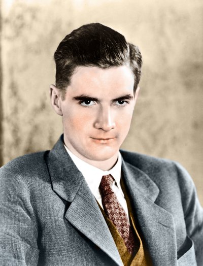 Portret Howarda Robarda Hughesa z 1934 roku. Amerykański przemysłowiec i producent. 1905 - 1976. autorstwa Anonymous Anonymous