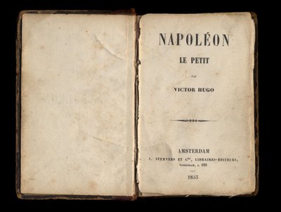 Strona tytułowa „Napoleona Małego”, broszury politycznej Victora Hugo o Ludwiku Napoleonie Bonaparte (Napoleonie III). 1855. autorstwa Anonymous Anonymous