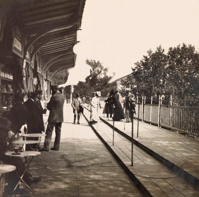 Ekspozycja Powszechna 1900 - Exposition Universelle de 1900 w Paryżu: Chodnik toczny - kolekcja prywatna autorstwa Anonymous Anonymous
