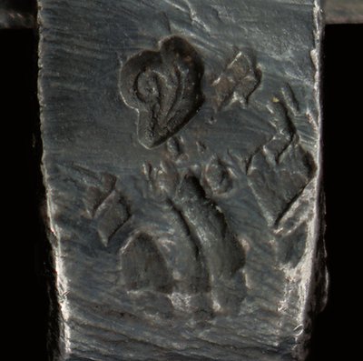 Mikroskop, ok.1690 (srebro i szkło) (patrz też 1121456-60) autorstwa Antoni van Leeuwenhoek