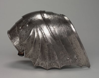 Gotycki naramiennik wachlarzowy, ok.1485-1500 (stal) autorstwa Antonio Missaglia