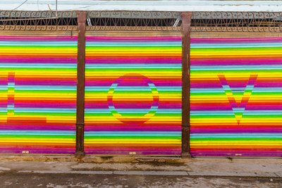 LOV(E), 2019 (fotografia cyfrowa) autorstwa Antonio Schubert