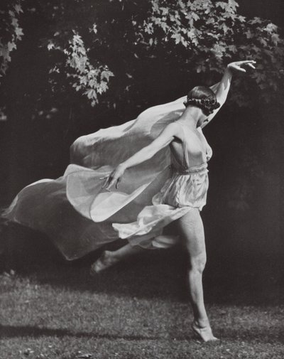 Anna Duncan (zdjęcie czarno-białe) autorstwa Arnold Genthe