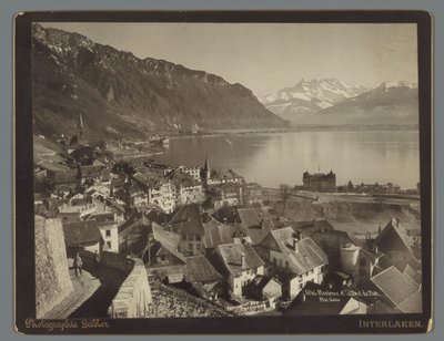 Widok na Montreux na Jeziorze Genewskim, w oddali Dents du Midi Montreux et la Dent du Midi (tytuł na obiekcie) autorstwa Arthur Gabler