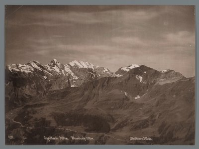Widok na Gspaltenhorn, Blüemlisalp i Schilthorn w Alpach Berneńskich Panorama Jungfraukette (tytuł serii) autorstwa Arthur Gabler