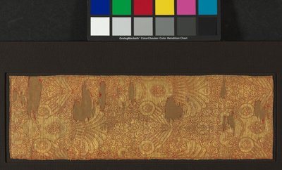 Cloth of Gold: wyeksponowane sokoły autorstwa Asian School