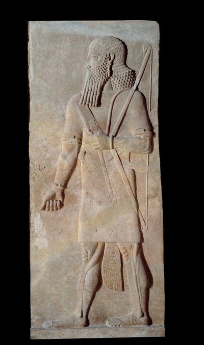 Sztuka Mezopotamii (Asyria): Wojownik w broni z dworu pałacu króla Asyrii Sargona II (721 - 705 pne). Paryż, Musee du Louvre autorstwa Assyrian