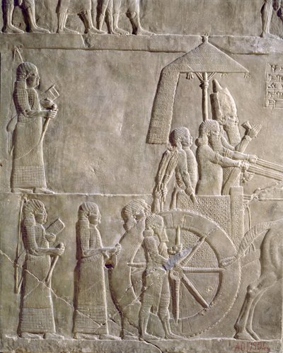 Relief przedstawiający rydwan króla Assurbanipala i więźniów elamickich, epizody rzezi elamickiej, z pałacu Assurbanipala w Niniwie, ok. 645 p.n.e. (alabaster gipsowy) autorstwa Assyrian