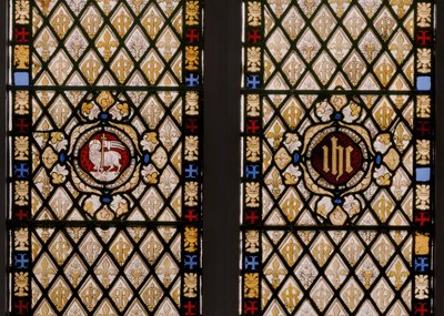 Okno apsydy, detal, 1841-42 (witraż) autorstwa Augustus Welby Northmore Pugin